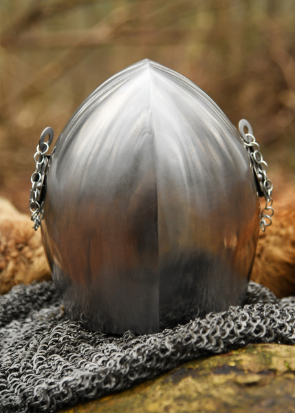 Beckenhaube, Hundsgugel, ca. 1390, 1,6 mm Stahl